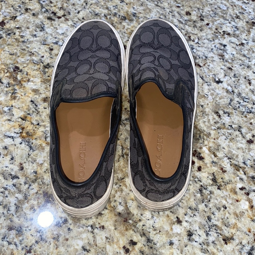 Coach slid on shoes